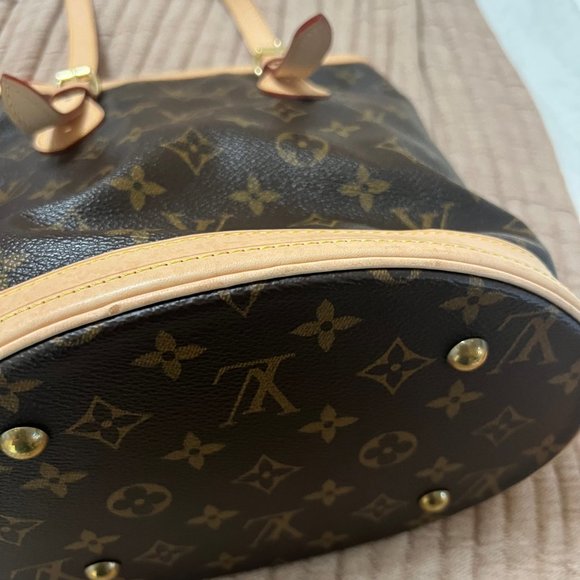 Authentic Louis Vuitton Petit Bucket Bag - EXCELLENT CONDITION - Picture 8 of 15